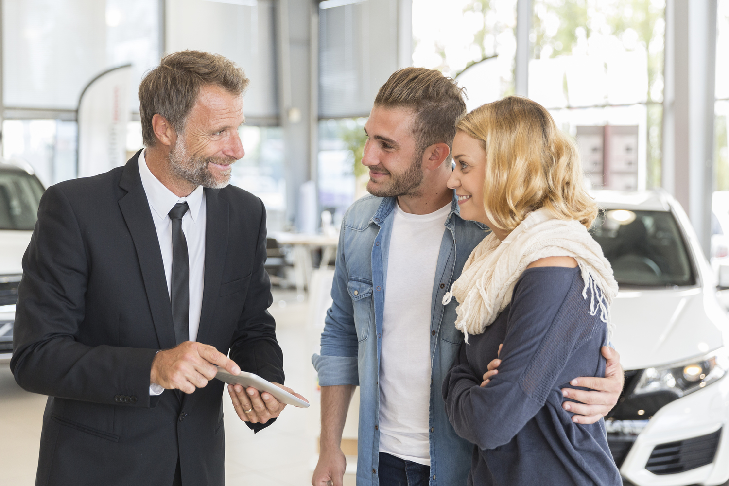 4 factors to note when picking a car dealer