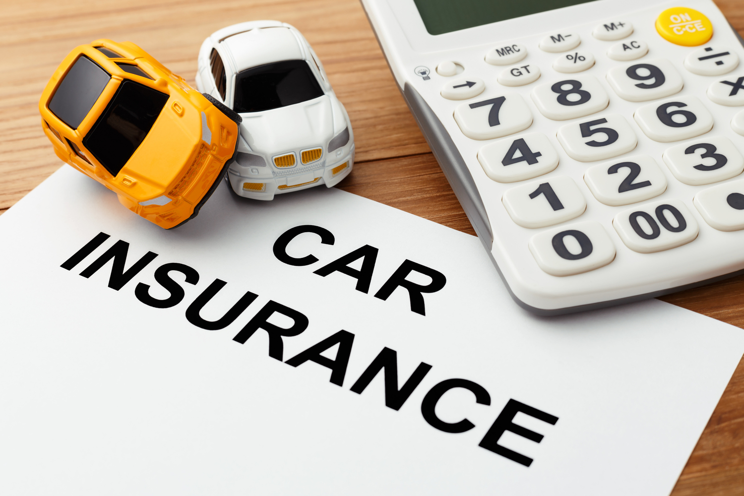 4 simple and effective tips to save up on car insurance